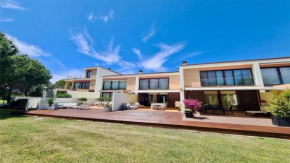 Vila Mitri, Monte laguna-CleverDetails, 5 bedroom villa, sleeps 8 adults 2 children